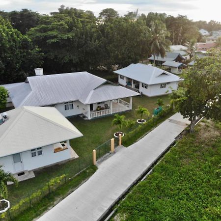 Fadine Self Catering Apartment La Digue Exterior photo