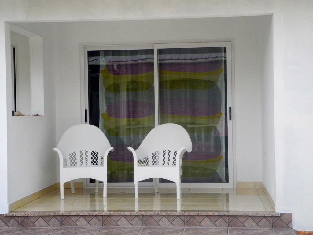 Fadine Self Catering Apartment La Digue Room photo